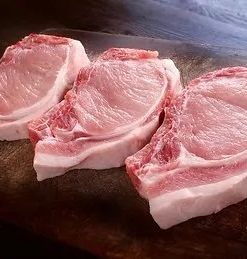 Rindless Pork Chops